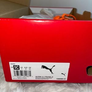 Puma Ultra 3.1 F/G/AG Jr Soccer Cleats Size 5.